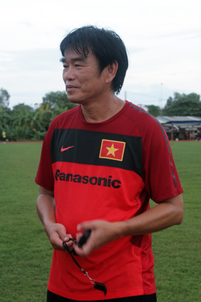 'Coach' Hùng cho biết tinh thần toàn đội đang rất tốt, tất cả đã sẵn sàng lên đường sang Thái Lan...